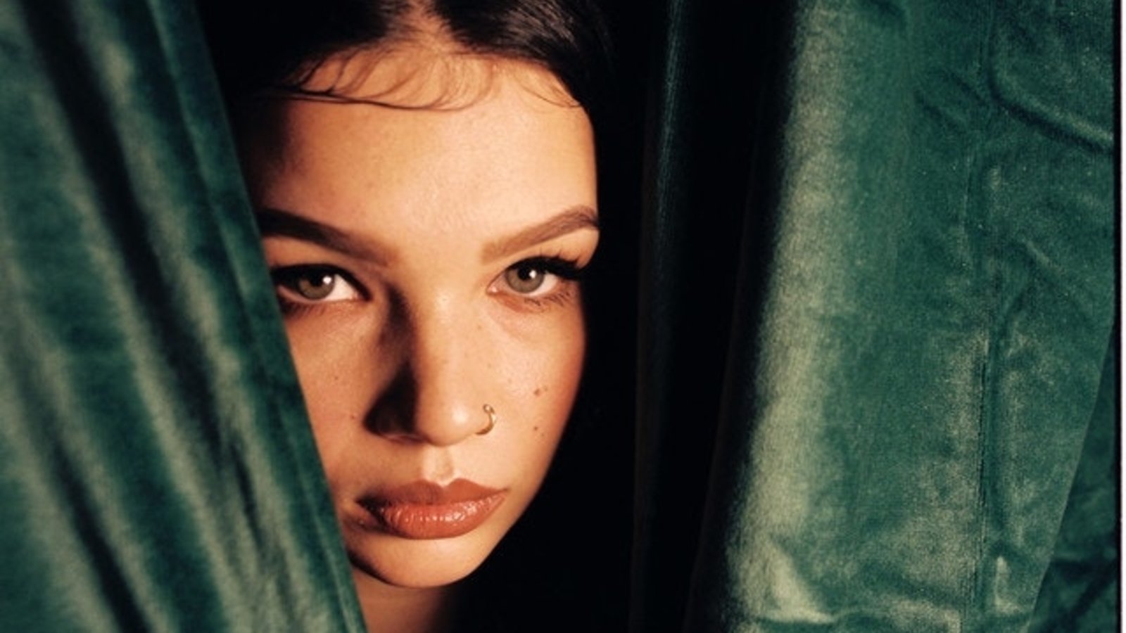 lola-young-tickets-dice